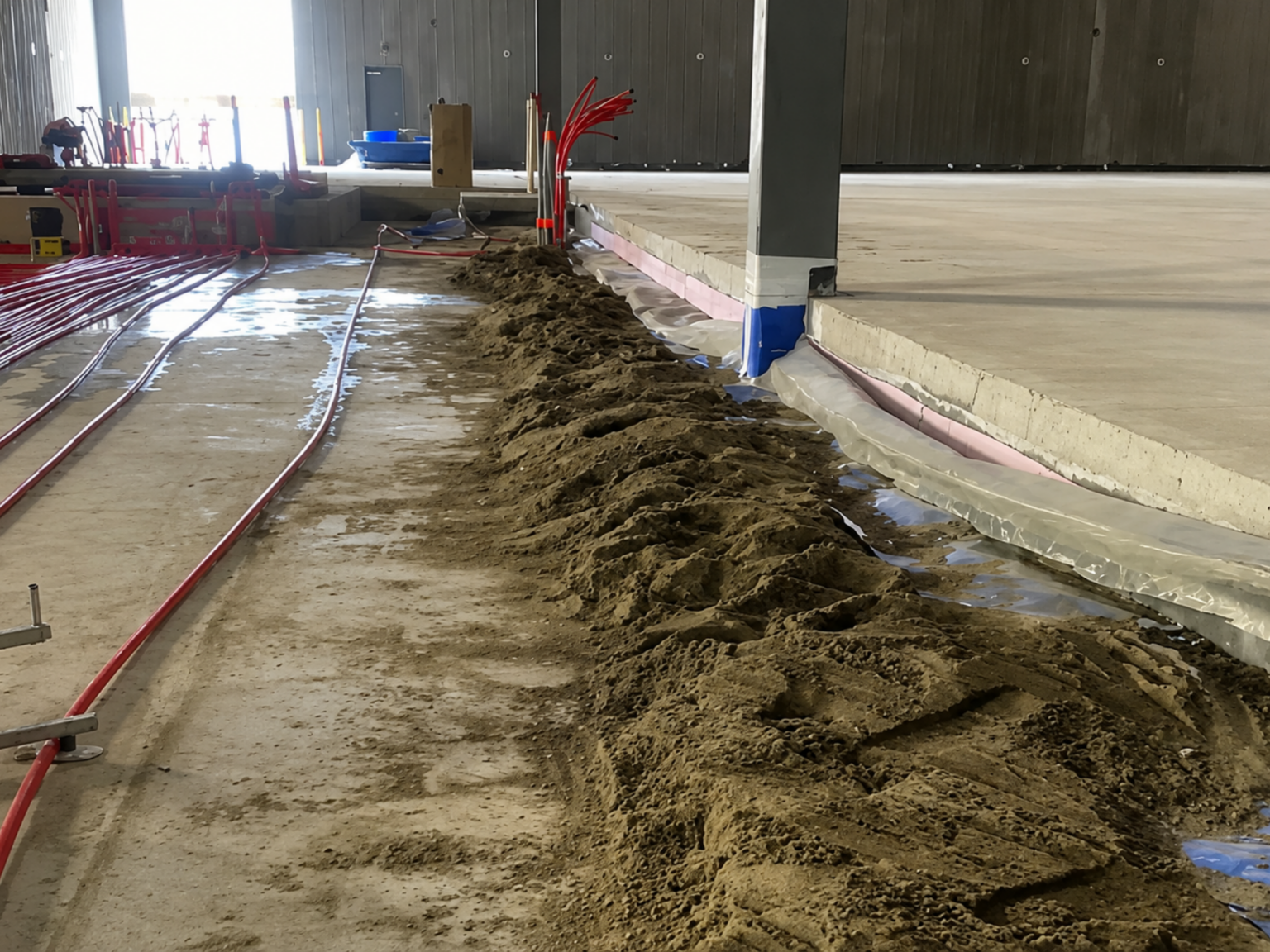 Layers between tubing and floor